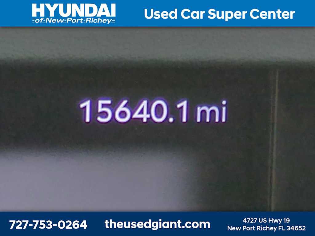 Used 2024 Lincoln Nautilus Reserve w/ Equipment Group 202A AWD/4WD image 32