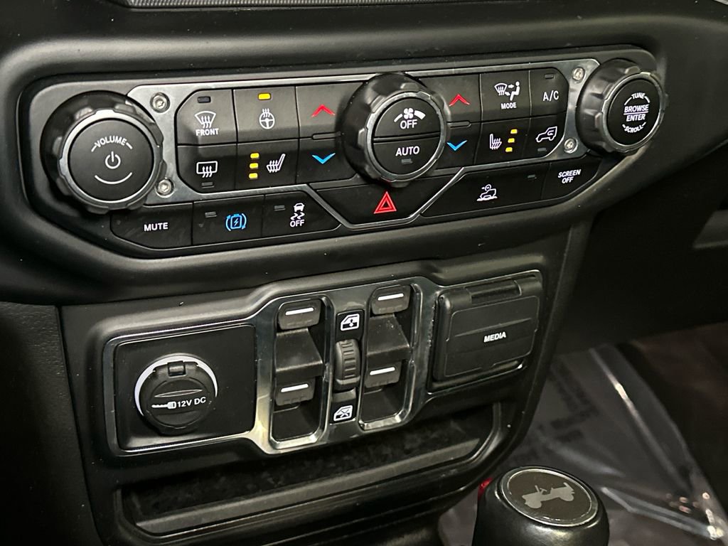 Used 2021 Jeep Wrangler Unlimited Sahara w/ Cold Weather Group image 30