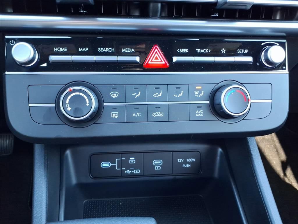 Used 2026 Hyundai Santa Cruz SE image 23