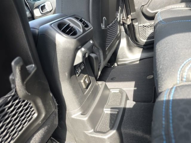 Used 2025 Jeep Wrangler Unlimited Rubicon 4xe w/ Safety Group image 46