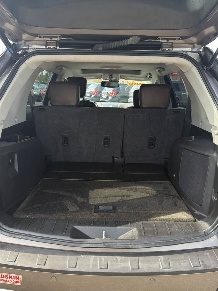 Used 2011 GMC Terrain SLT FWD image 8