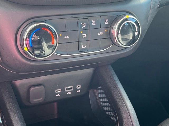 Used 2023 Chevrolet TrailBlazer LS FWD image 32