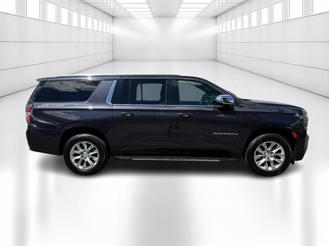 Used 2022 Chevrolet Suburban Premier RWD image 4