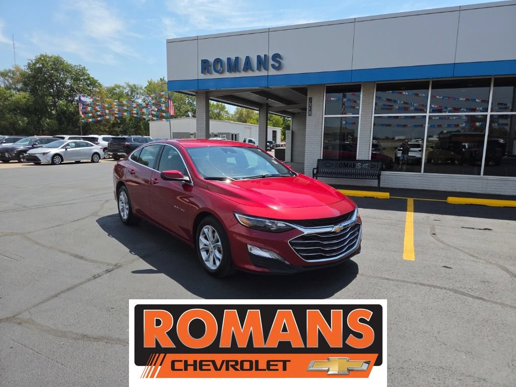 Used 2025 Chevrolet Malibu LT FWD image 1