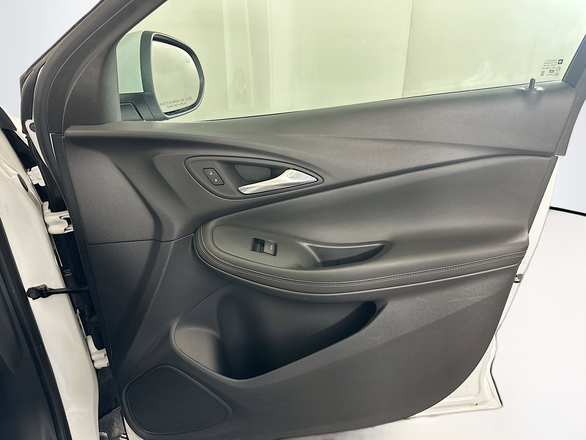 Used 2025 Buick Encore GX Preferred image 30