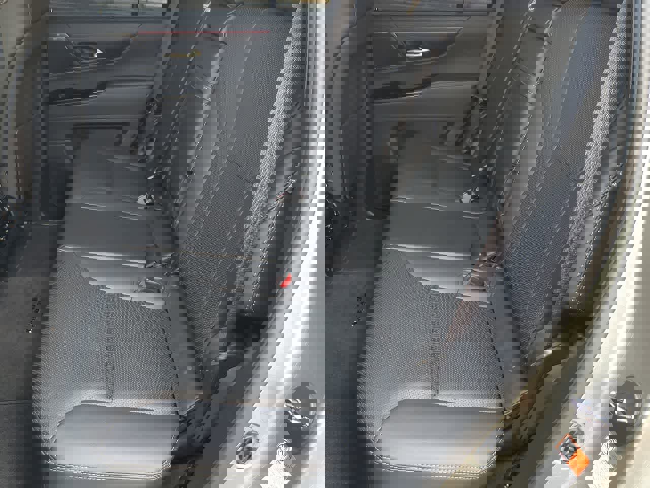 Used 2025 Lexus LX 600 4WD w/ Premium Package image 21