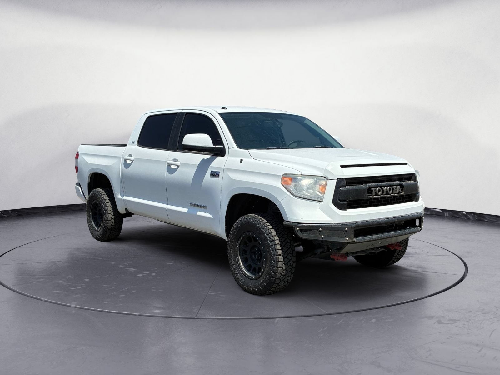 Used 2017 Toyota Tundra SR5 w/ TRD Off Road Package AWD/4WD image 7
