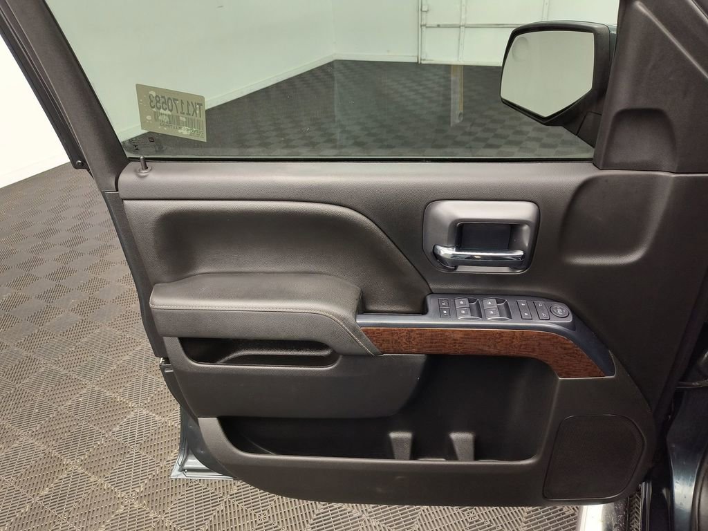 Used 2019 GMC Sierra 1500 SLE w/ SLE Value Package image 16