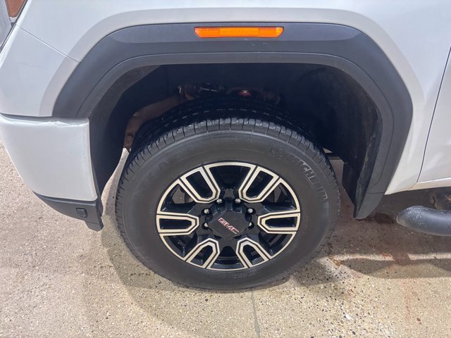 Used 2023 GMC Sierra 2500 AT4 w/ Gooseneck/5TH Wheel Package image 11