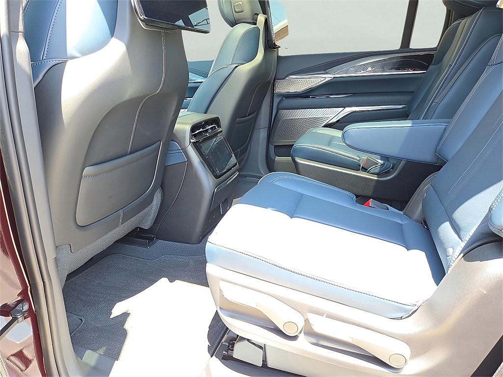 New 2025 Cadillac Escalade IQ Luxury 2 image 11