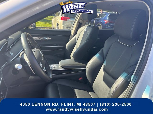Used 2025 Genesis GV70 2.5T AWD/4WD image 13