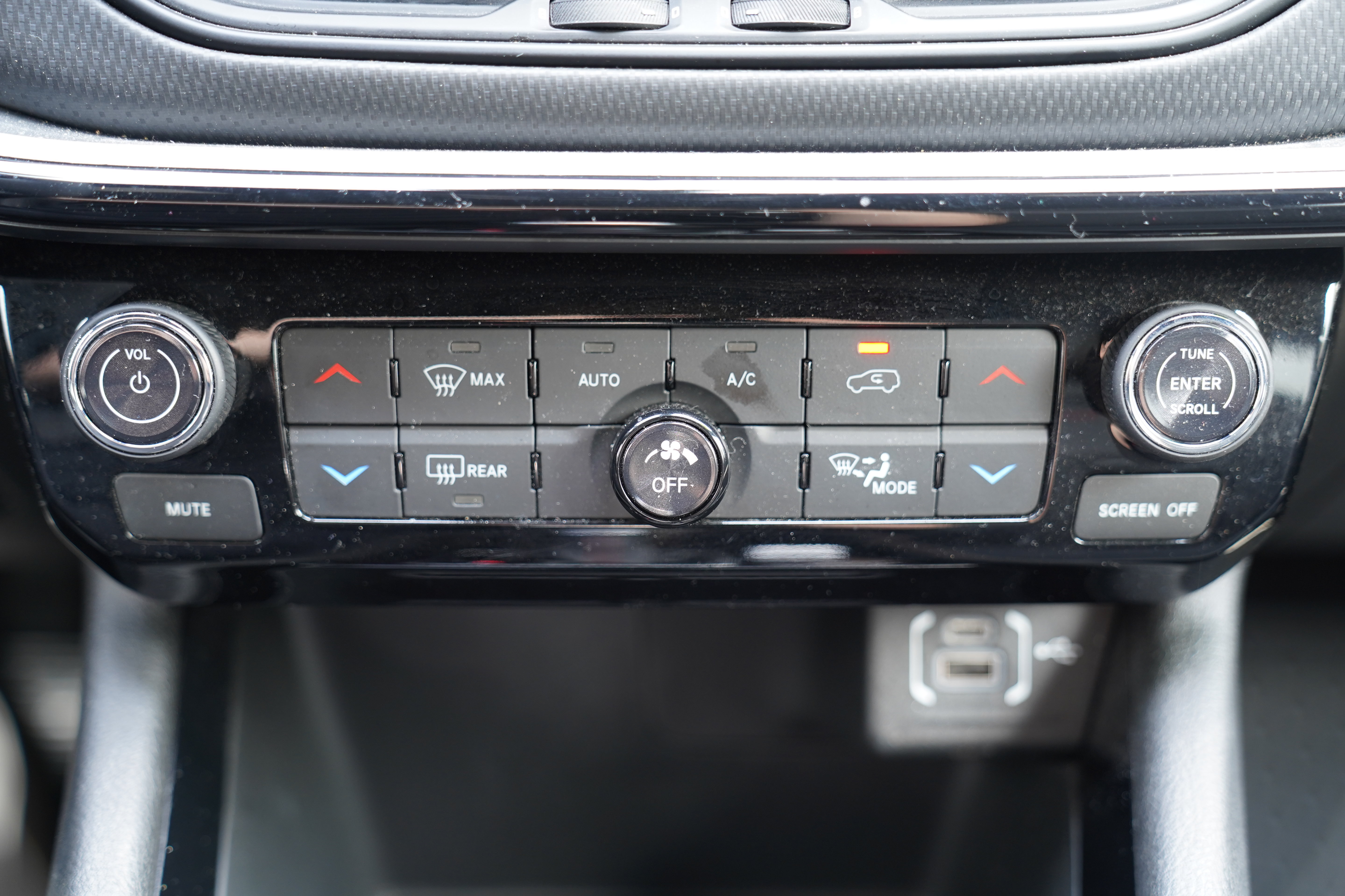 Used 2026 Jeep Compass Trailhawk AWD/4WD image 27