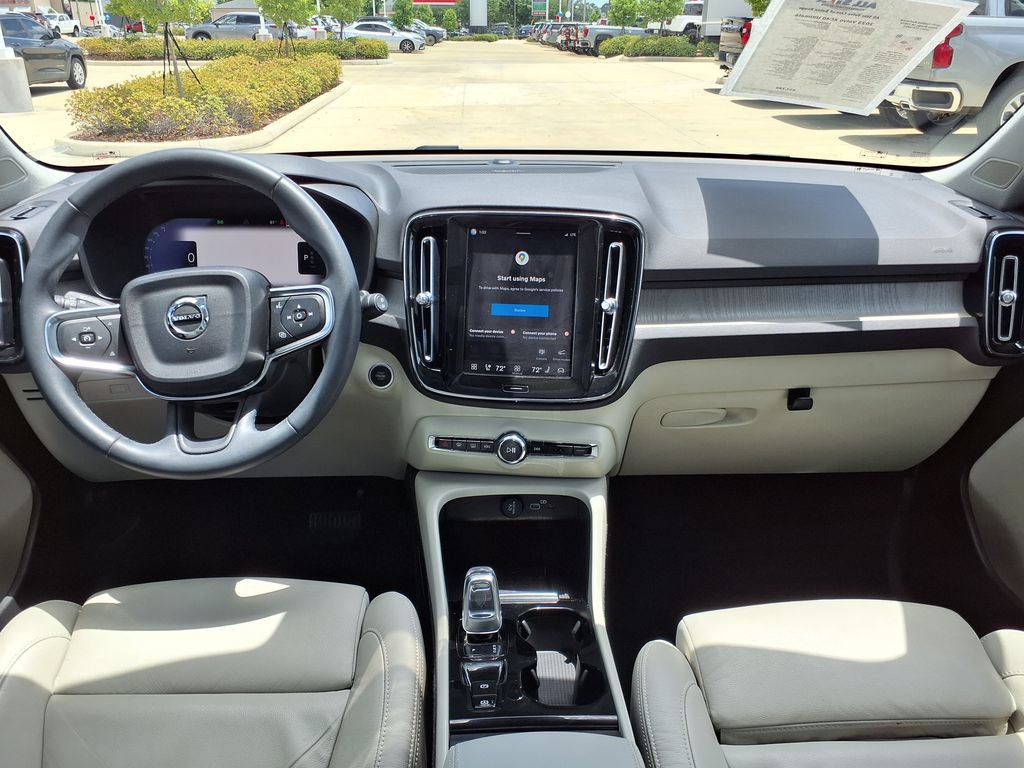 Certified 2023 Volvo XC40 B5 Ultimate w/ Protection Package Premier AWD/4WD image 20