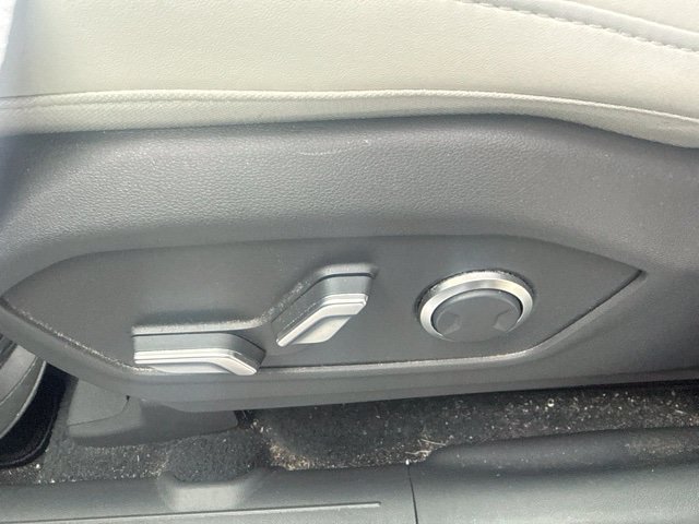 Used 2025 Hyundai Santa Fe SEL FWD image 13