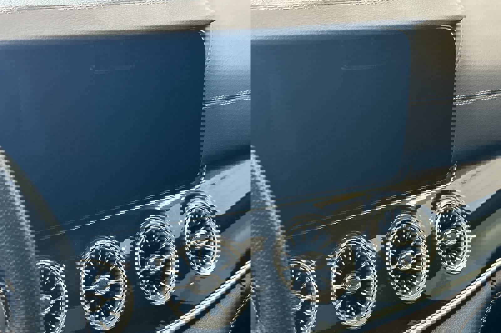 Used 2019 Mercedes-Benz AMG GT 63 image 17