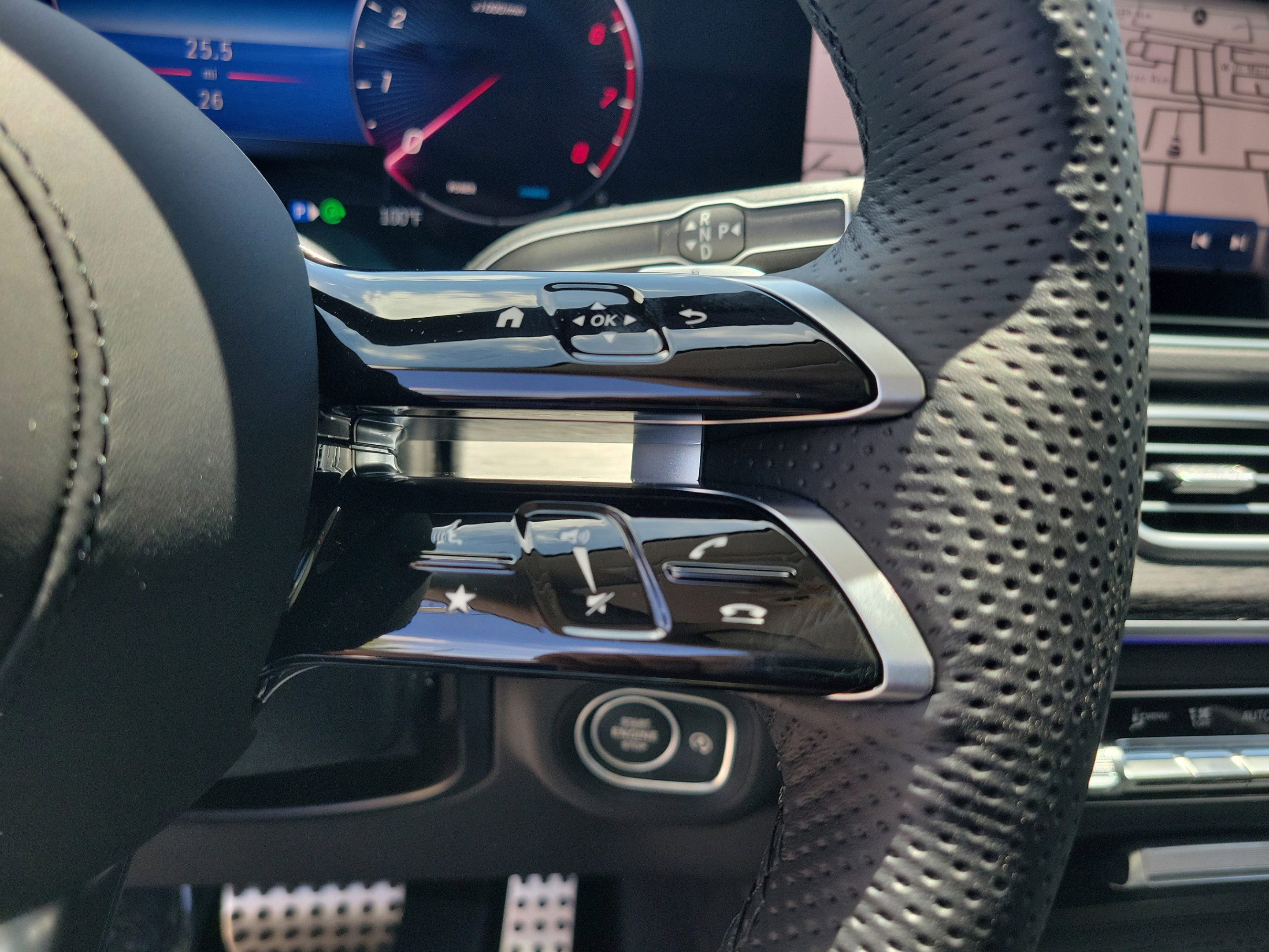 New 2026 Mercedes-Benz GLS 450 4MATIC image 23