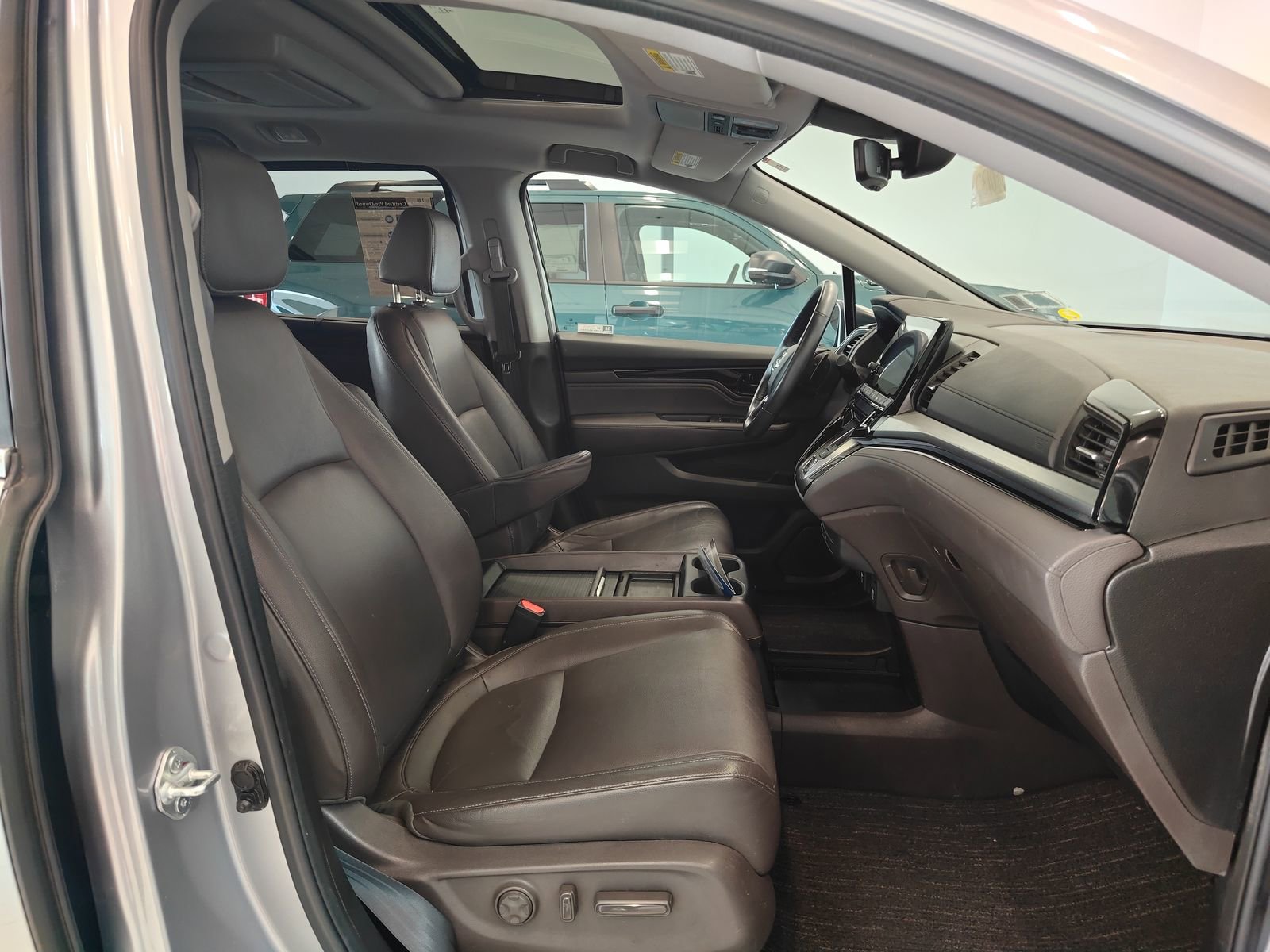 Used 2023 Honda Odyssey Touring image 15