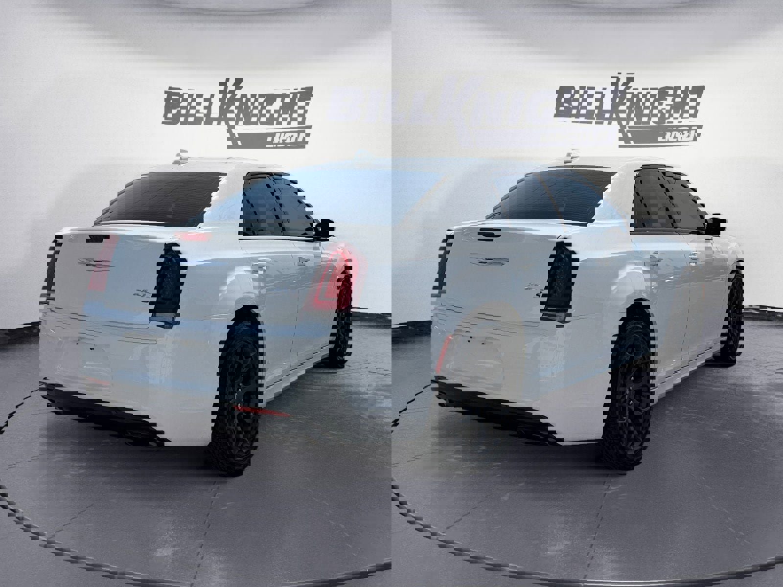 Used 2018 Chrysler 300 S w/ 300S Alloy Package image 5