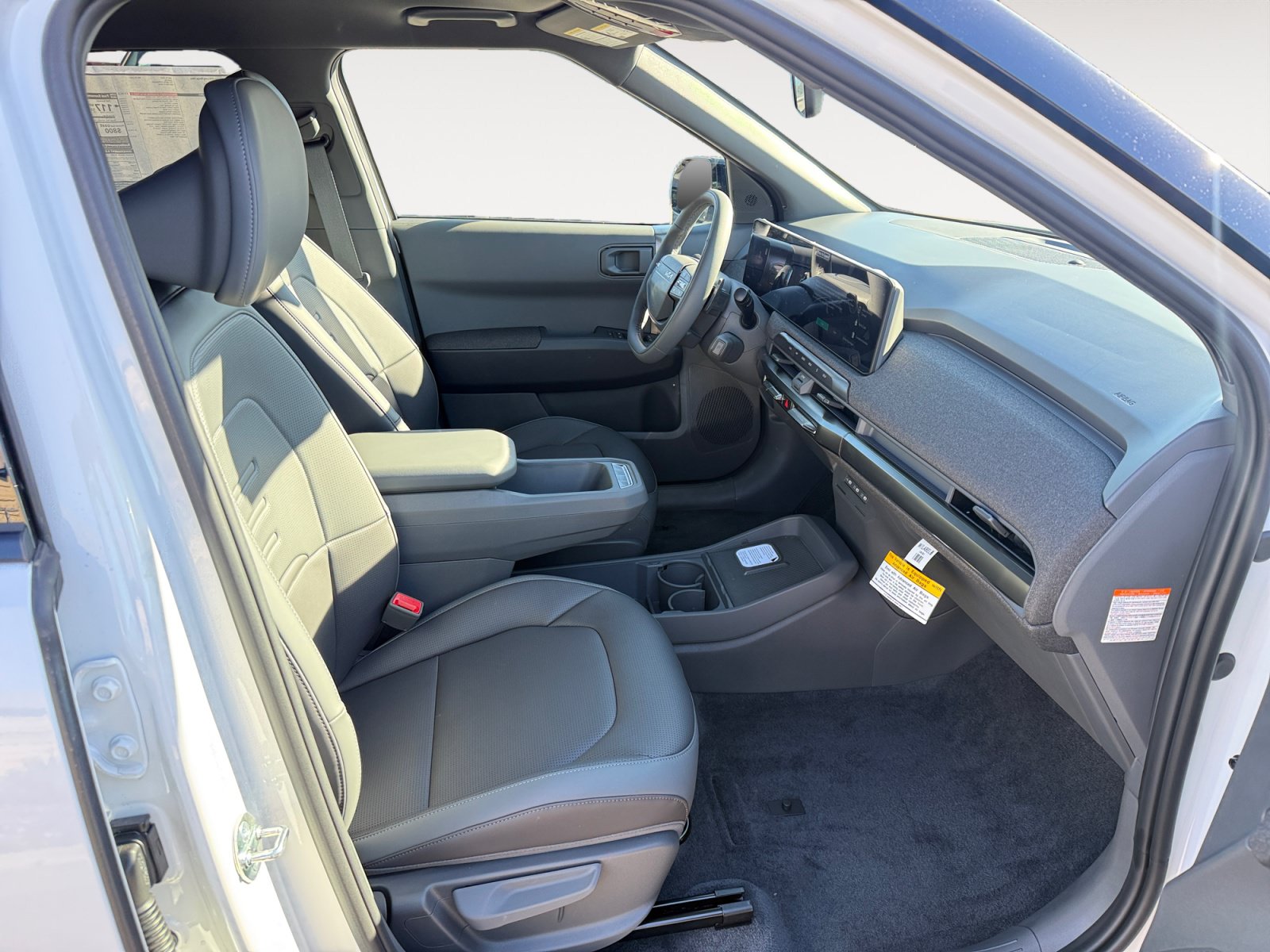 New 2027 Kia EV3 Wind FWD image 19