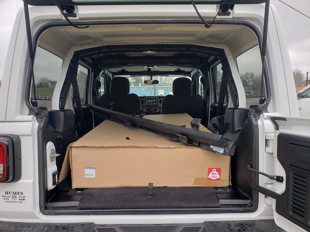 Used 2023 Jeep Wrangler Unlimited Sport image 5