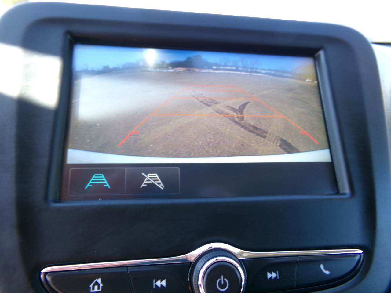 Used 2018 Chevrolet Equinox LT image 20
