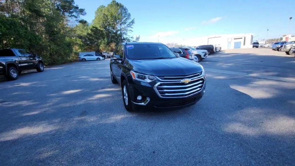 Certified 2021 Chevrolet Traverse LT image 8