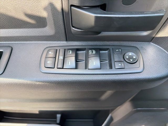 Used 2017 RAM 1500 Express image 19