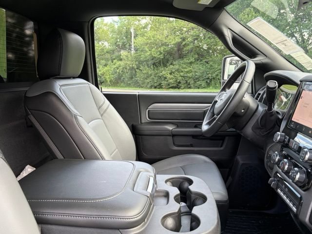 New 2026 RAM 5500 Tradesman w/ Chrome Appearance Group AWD/4WD image 30