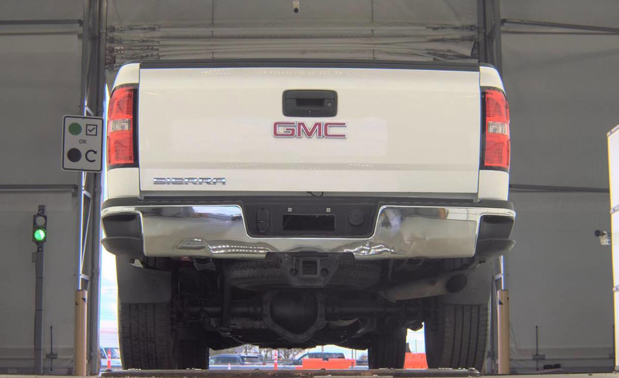 Used 2015 GMC Sierra 2500 4x4 Crew Cab image 22