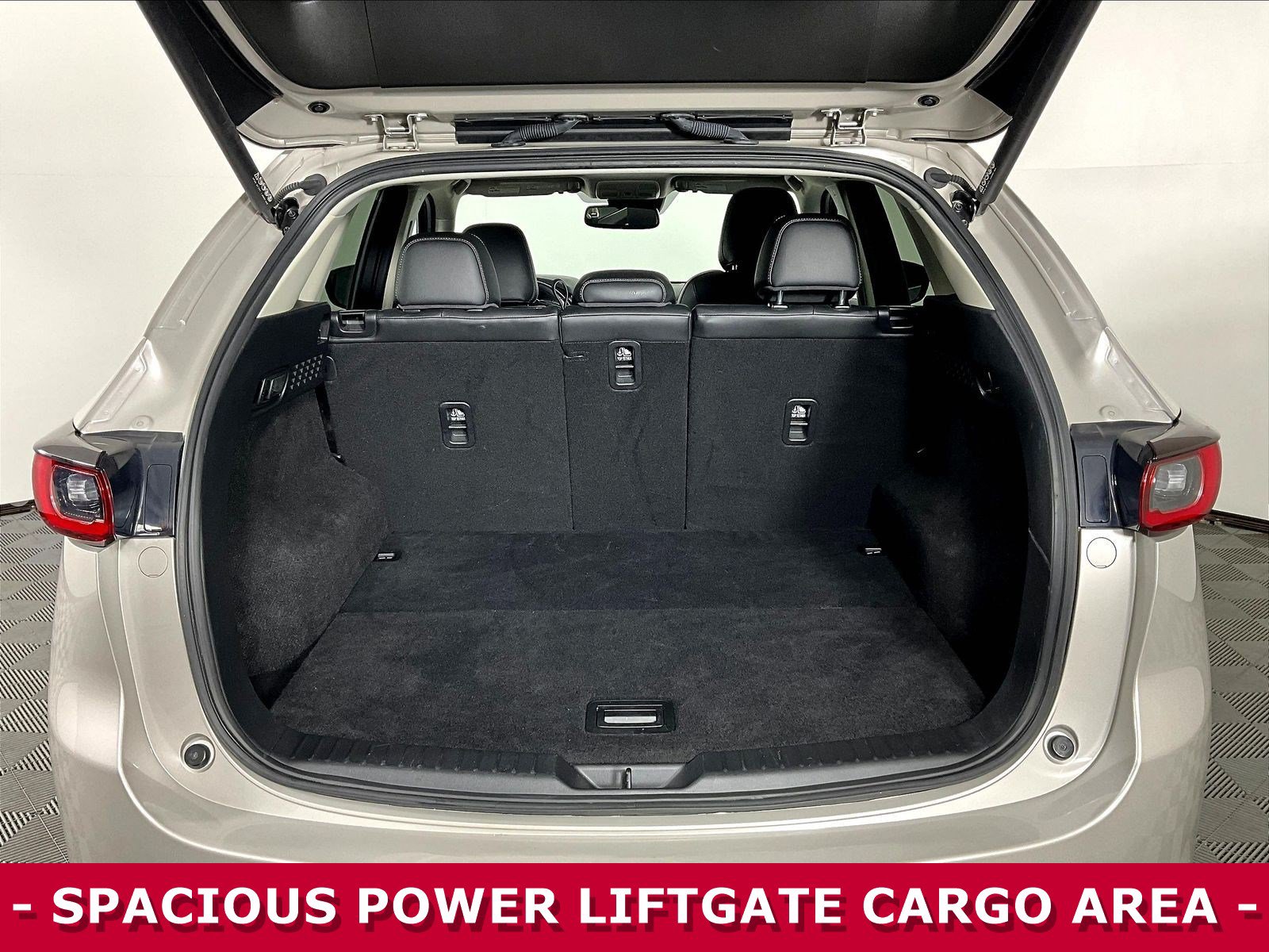 Used 2025 MAZDA CX-5 AWD 2.5 S w/ Preferred Package image 36