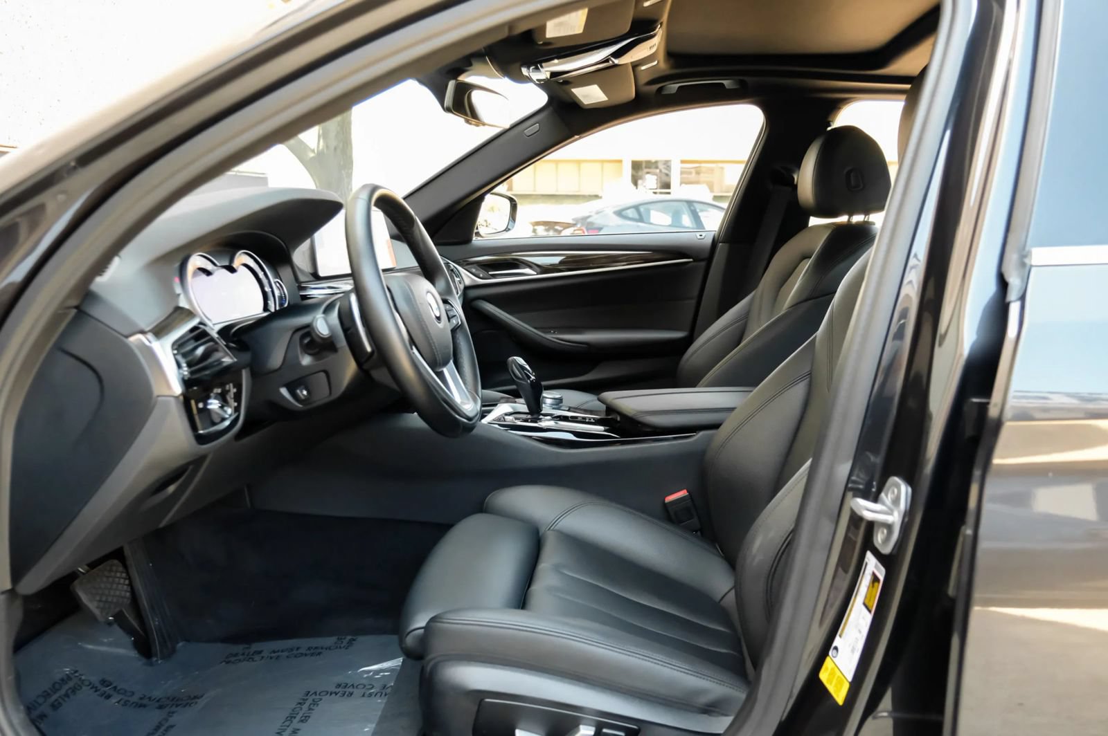 Used 2018 BMW 530i RWD image 3