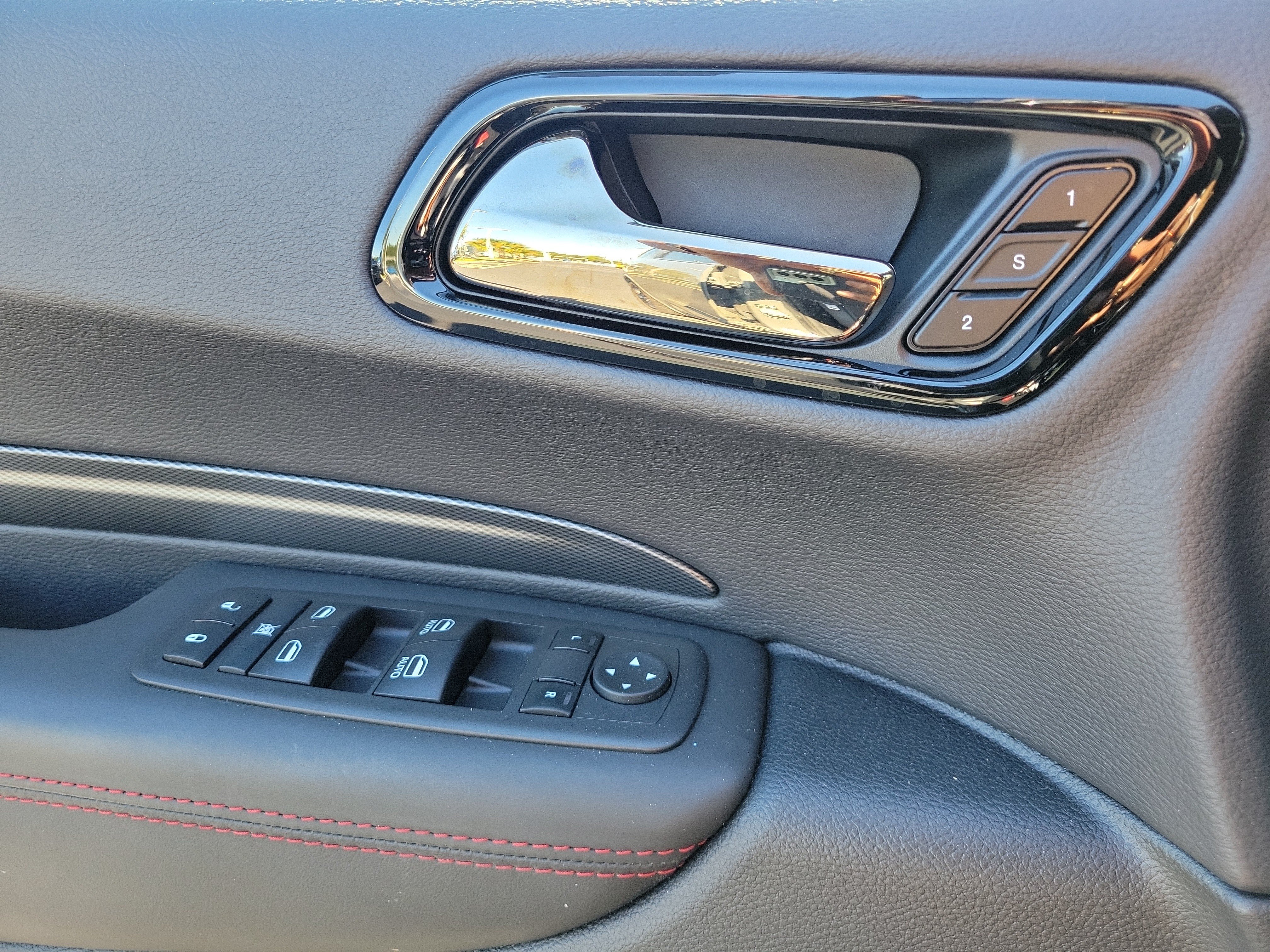 Used 2025 Dodge Durango R/T AWD/4WD image 16