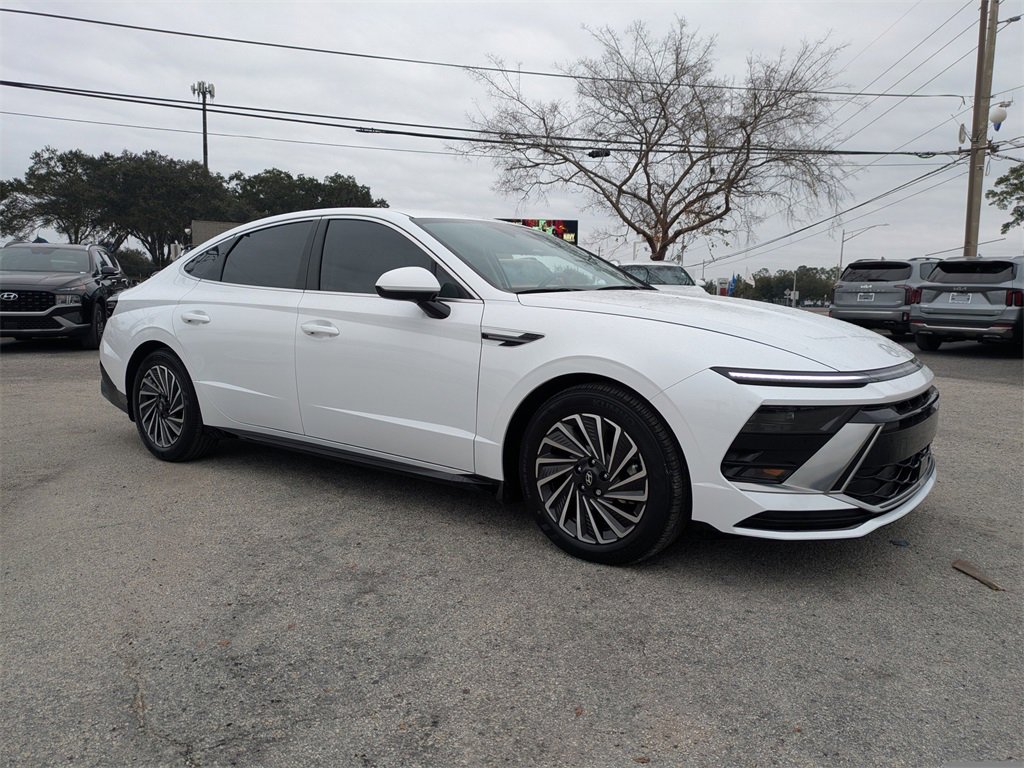 Used 2024 Hyundai Sonata SEL image 1