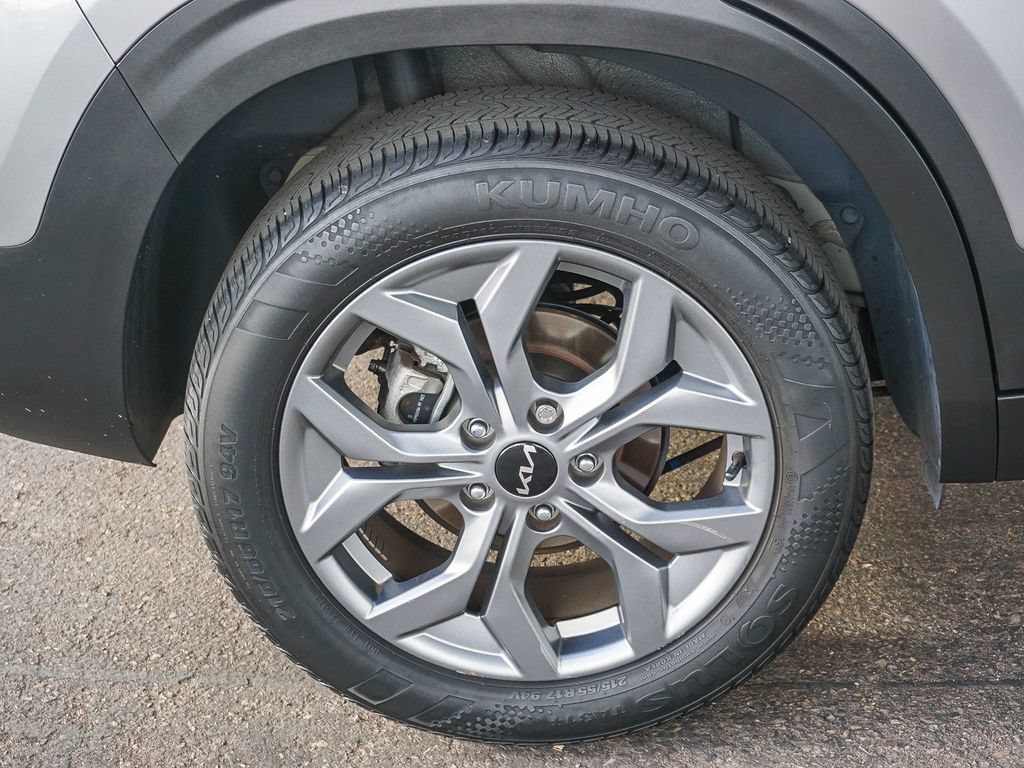 Certified 2024 Kia Seltos S FWD image 9
