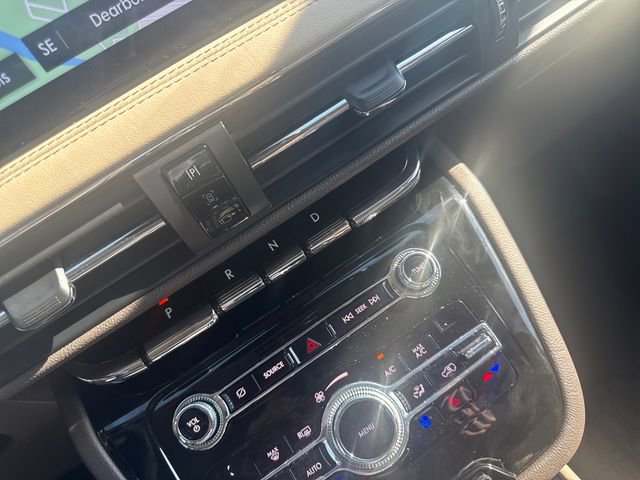 Certified 2020 Lincoln Corsair AWD w/ Equipment Group 101A image 28