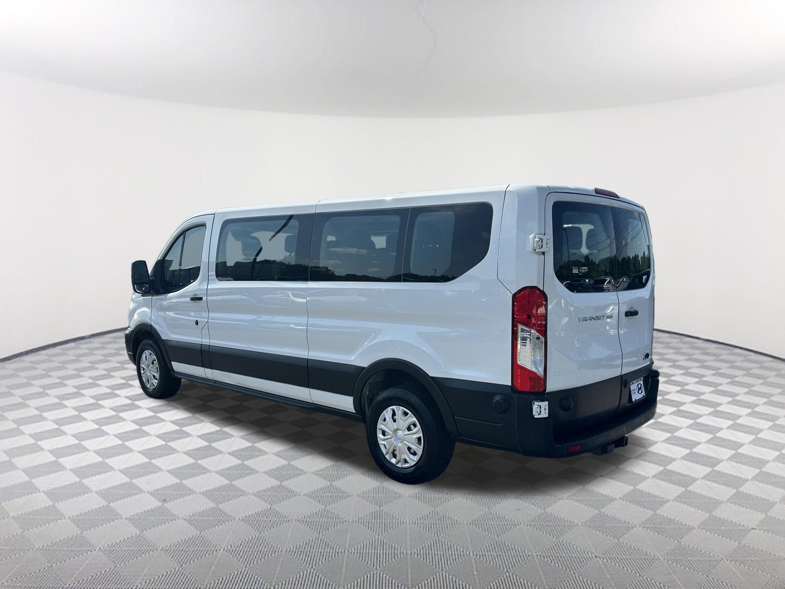 Used 2024 Ford Transit 350 XL RWD image 7