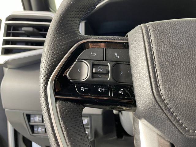 Used 2022 Toyota Tundra Platinum w/ Advanced Package AWD/4WD image 10