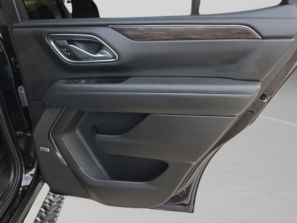 Used 2024 Chevrolet Tahoe Z71 w/ Luxury Package image 27