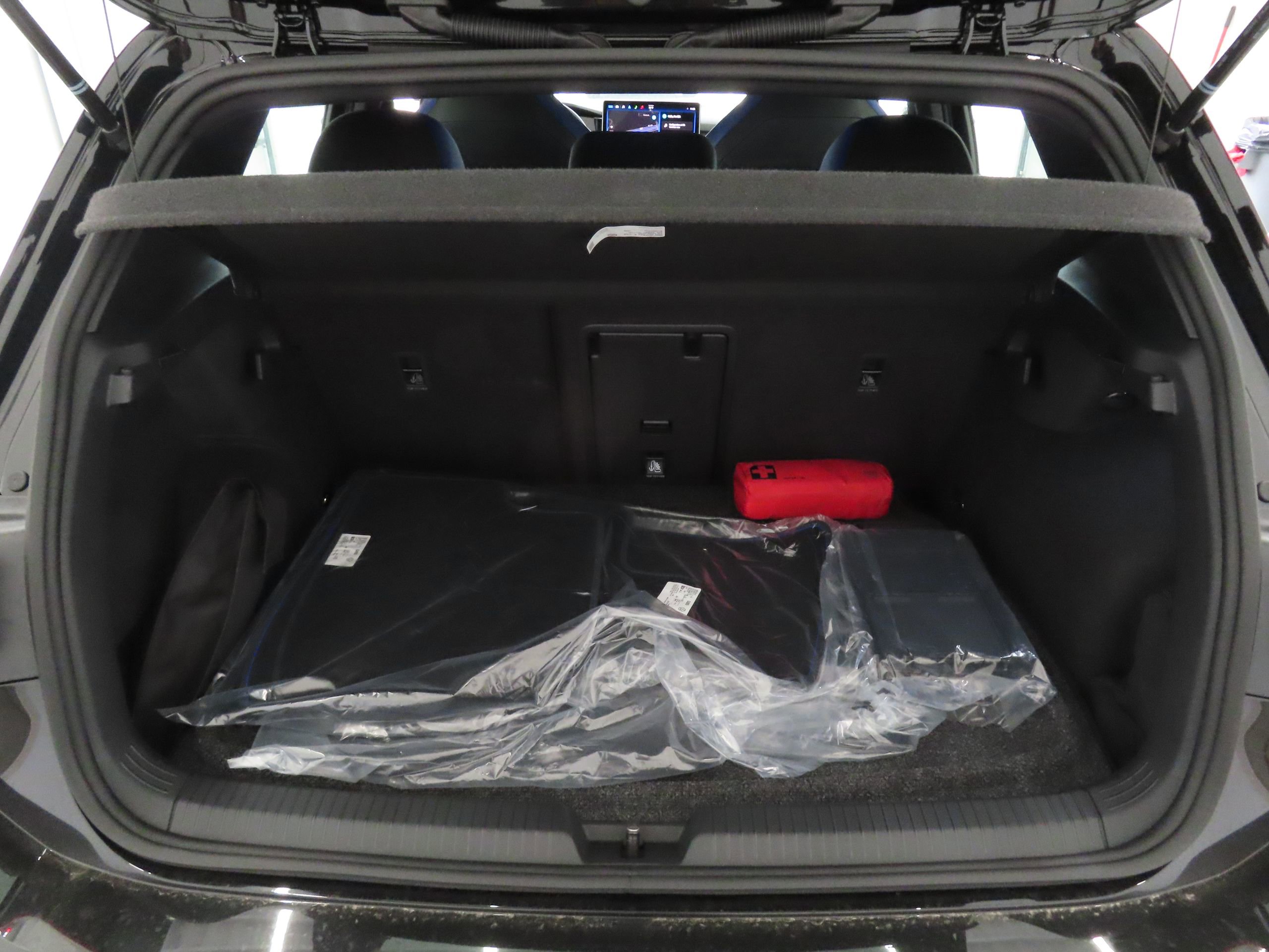 New 2026 Volkswagen Golf R w/ Euro Style Package AWD/4WD image 22