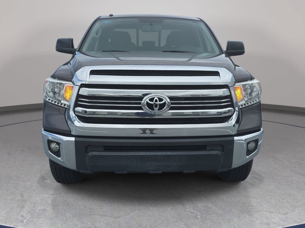 Used 2017 Toyota Tundra SR5 w/ SR5 Upgrade Package RWD image 4