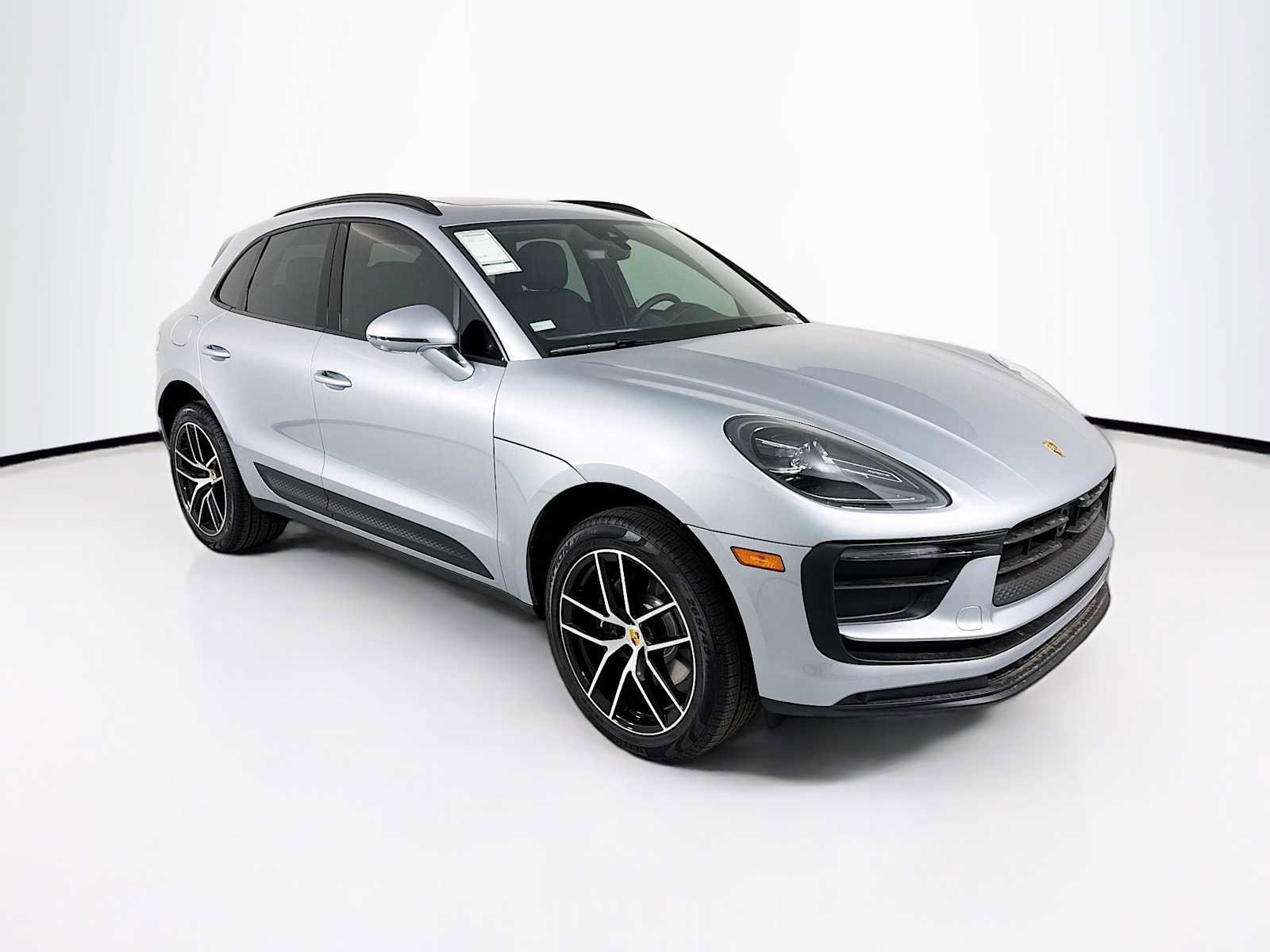 New 2026 Porsche Macan AWD/4WD image 7