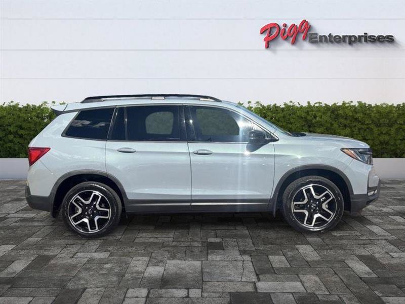 Used 2023 Honda Passport Elite image 8