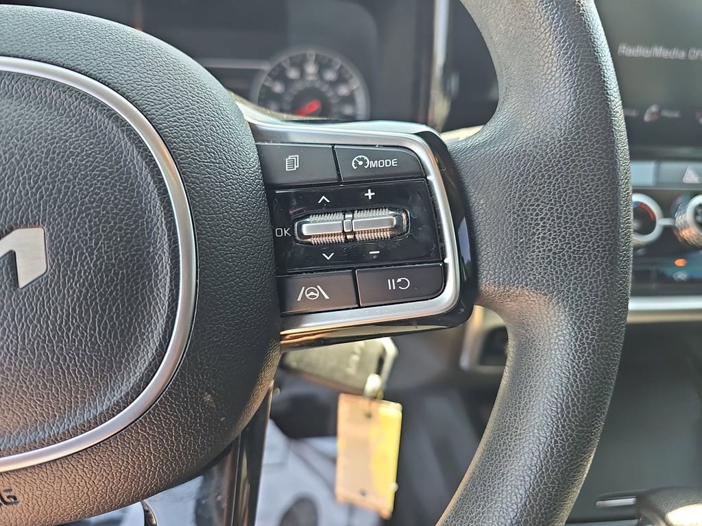 Used 2022 Kia Sorento LX FWD image 22