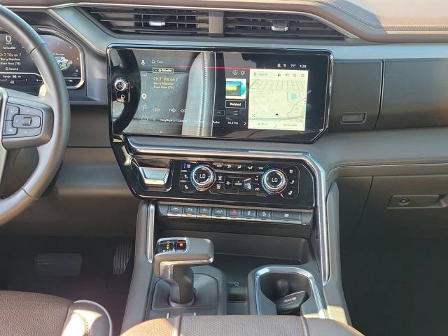 Used 2024 GMC Sierra 1500 Denali w/ Denali Reserve Package AWD/4WD image 23