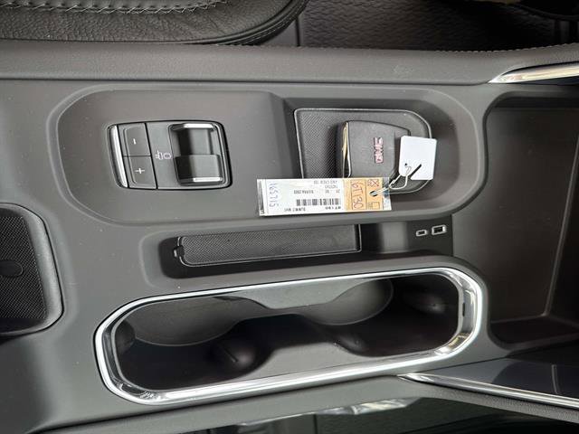 Used 2026 GMC Sierra 2500 Denali w/ Denali Reserve Package image 25