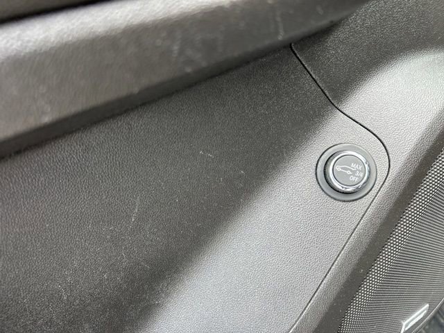 Used 2019 GMC Acadia SLT w/ Black Edition FWD image 34