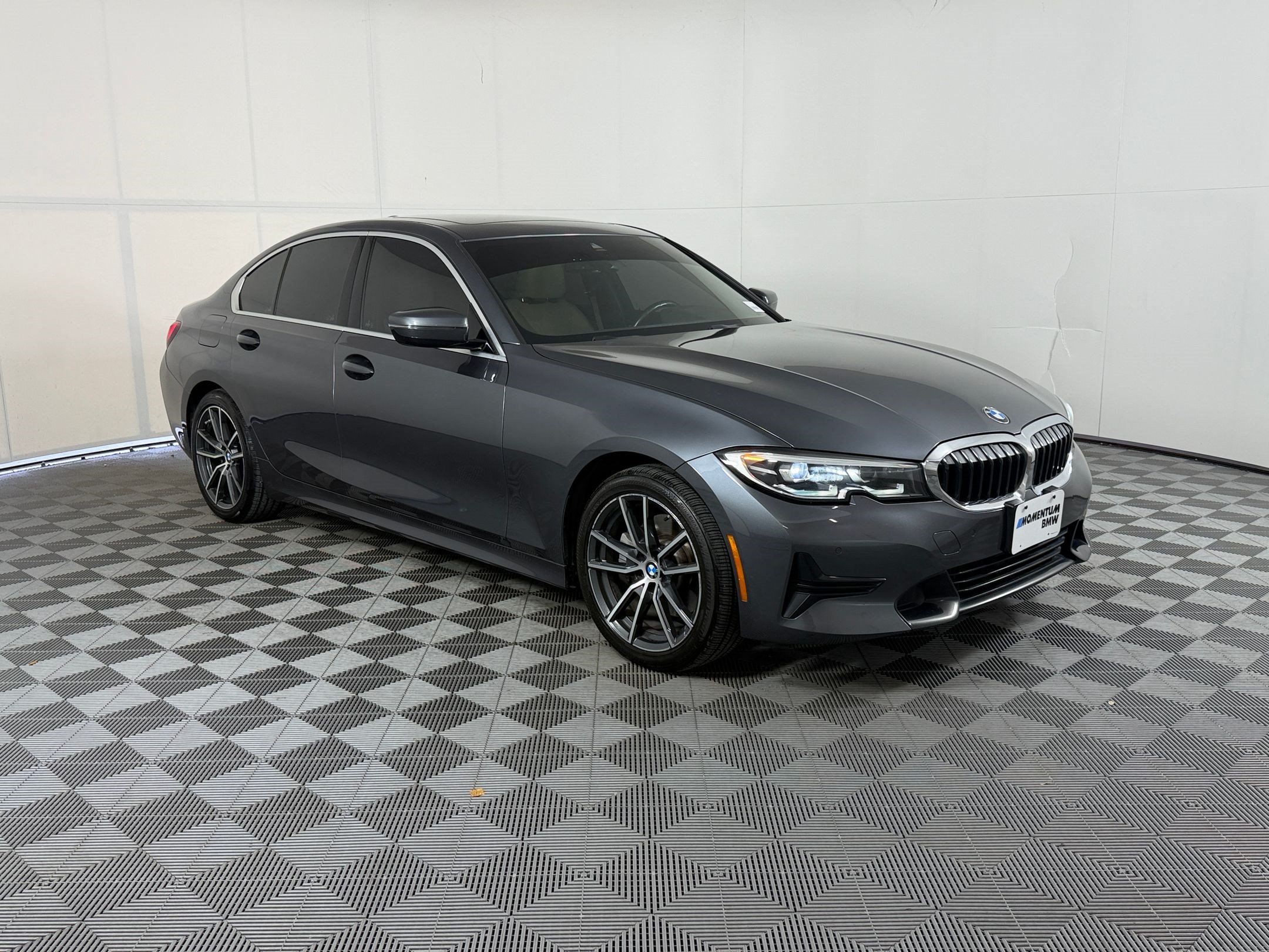 Used 2020 BMW 330i Sedan w/ Convenience Package RWD image 7