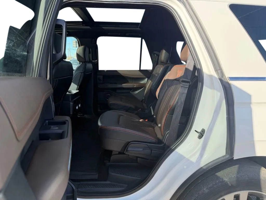 Used 2021 Ford Expedition King Ranch AWD/4WD image 32