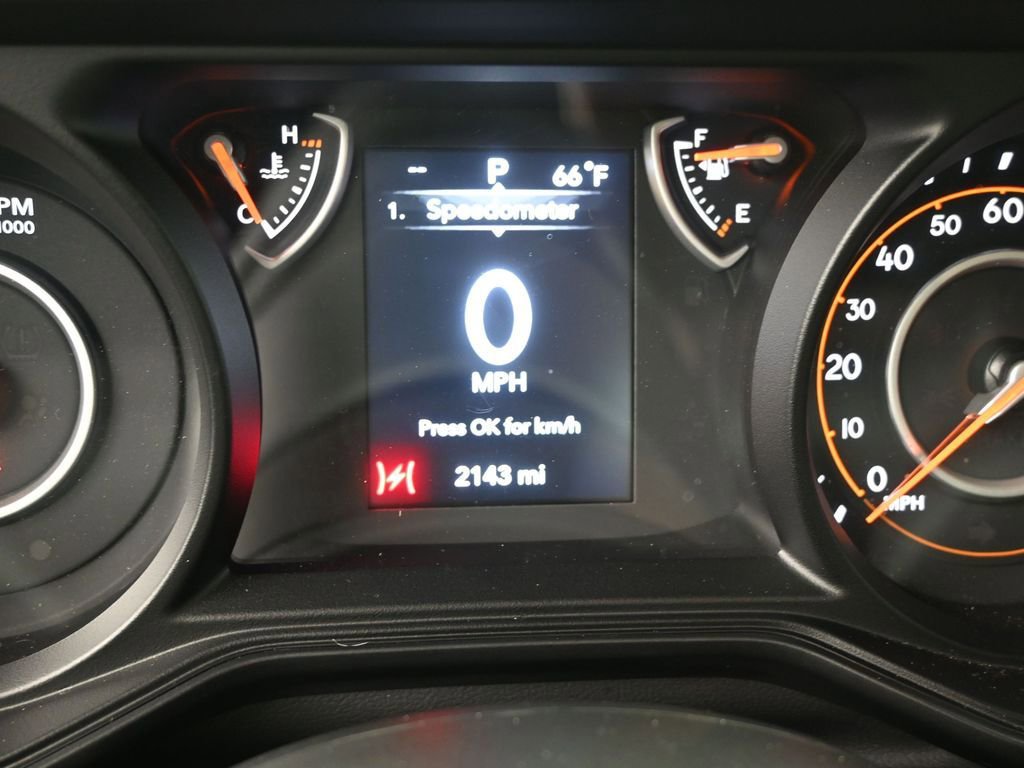 Used 2025 Jeep Gladiator Sport image 12