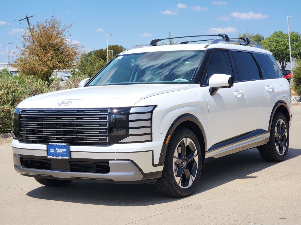 New 2027 Hyundai Palisade Limited FWD image 2